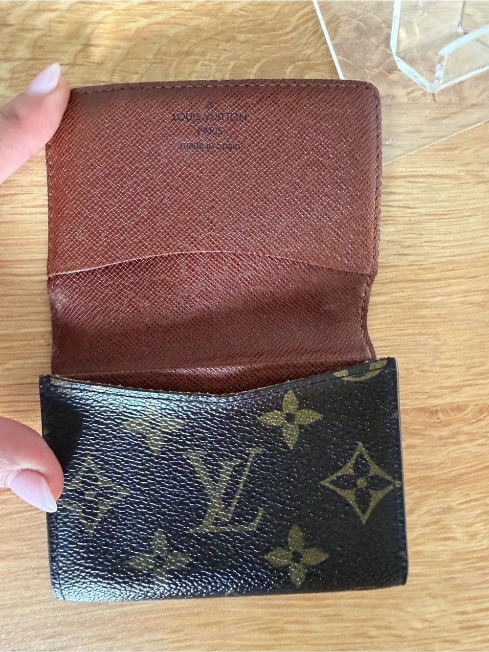 Louis Vuitton Bifold Leather Cardholder/Wallet *Rare Item* - Picture 6 of 12